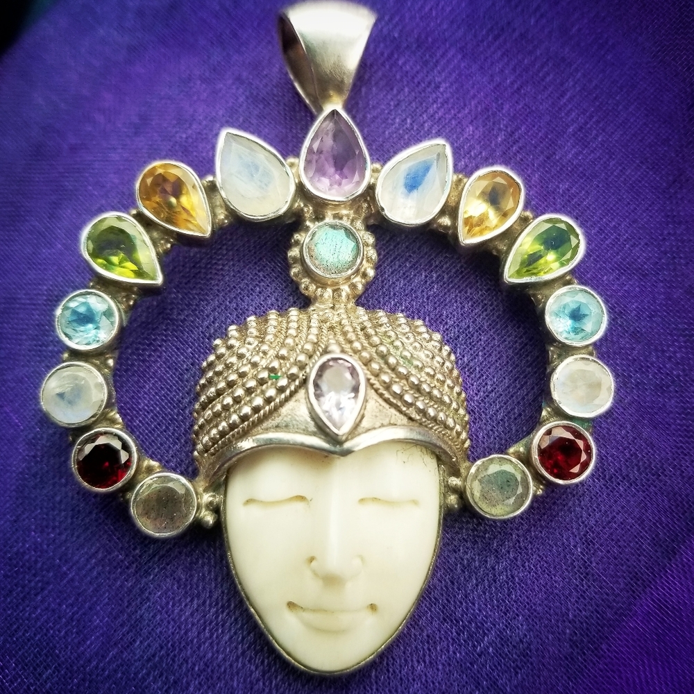 Vintage pendant goddess gemstone large Sterling Silver 925 carved bone